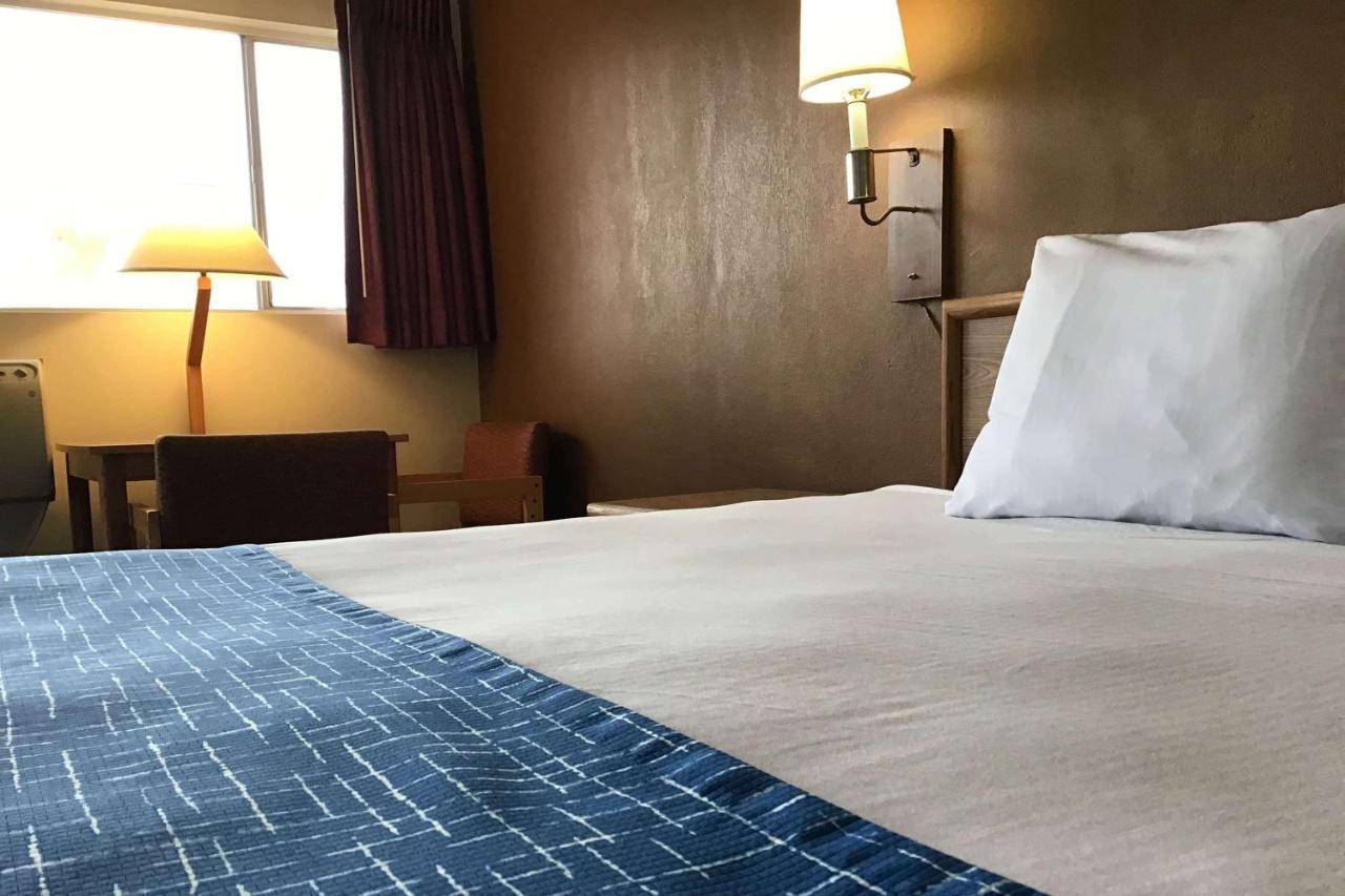 Travelodge By Wyndham Powell Εξωτερικό φωτογραφία