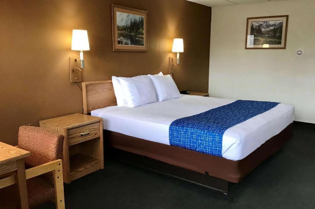 Travelodge By Wyndham Powell Εξωτερικό φωτογραφία