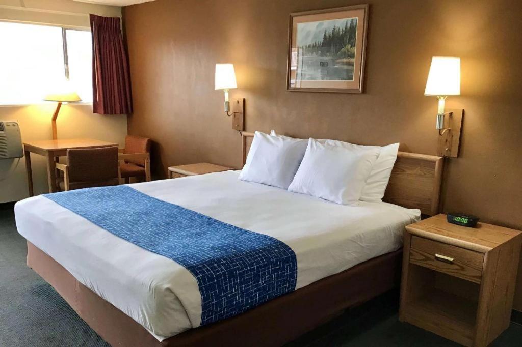 Travelodge By Wyndham Powell Εξωτερικό φωτογραφία
