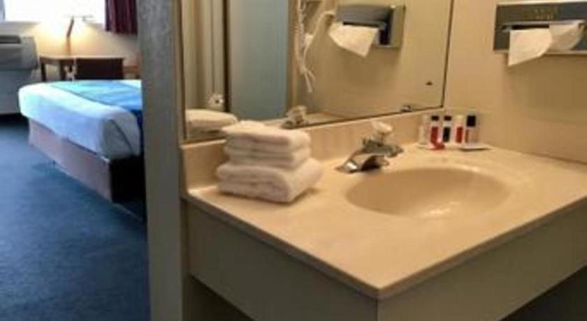 Travelodge By Wyndham Powell Εξωτερικό φωτογραφία