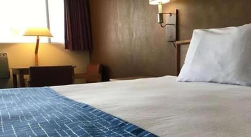 Travelodge By Wyndham Powell Εξωτερικό φωτογραφία