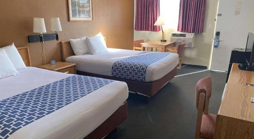 Travelodge By Wyndham Powell Εξωτερικό φωτογραφία